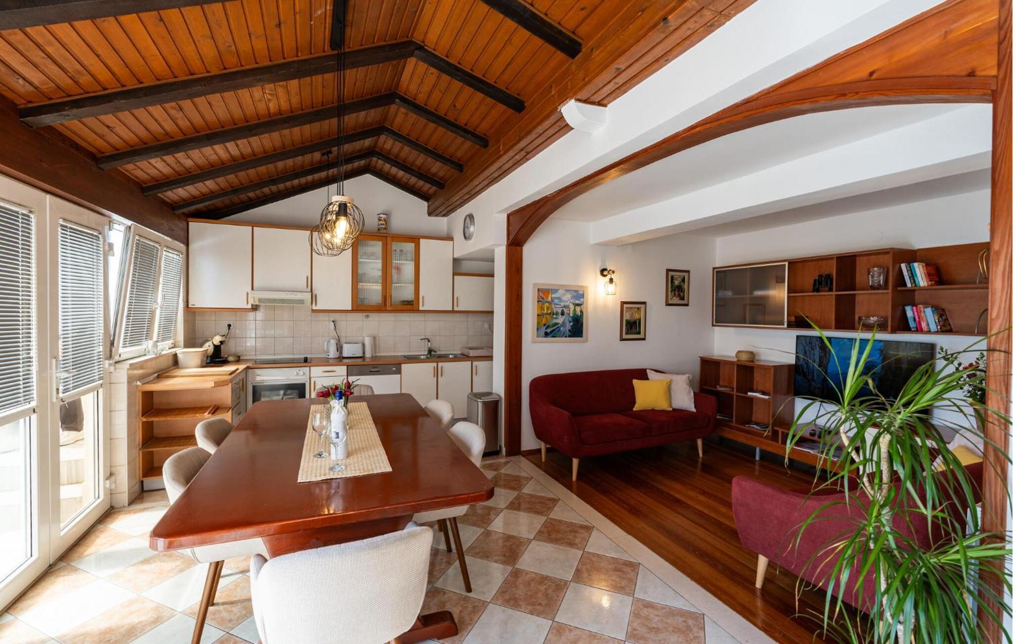 Cozy Apartment In Dubrovnik With House Sea View ภายนอก รูปภาพ