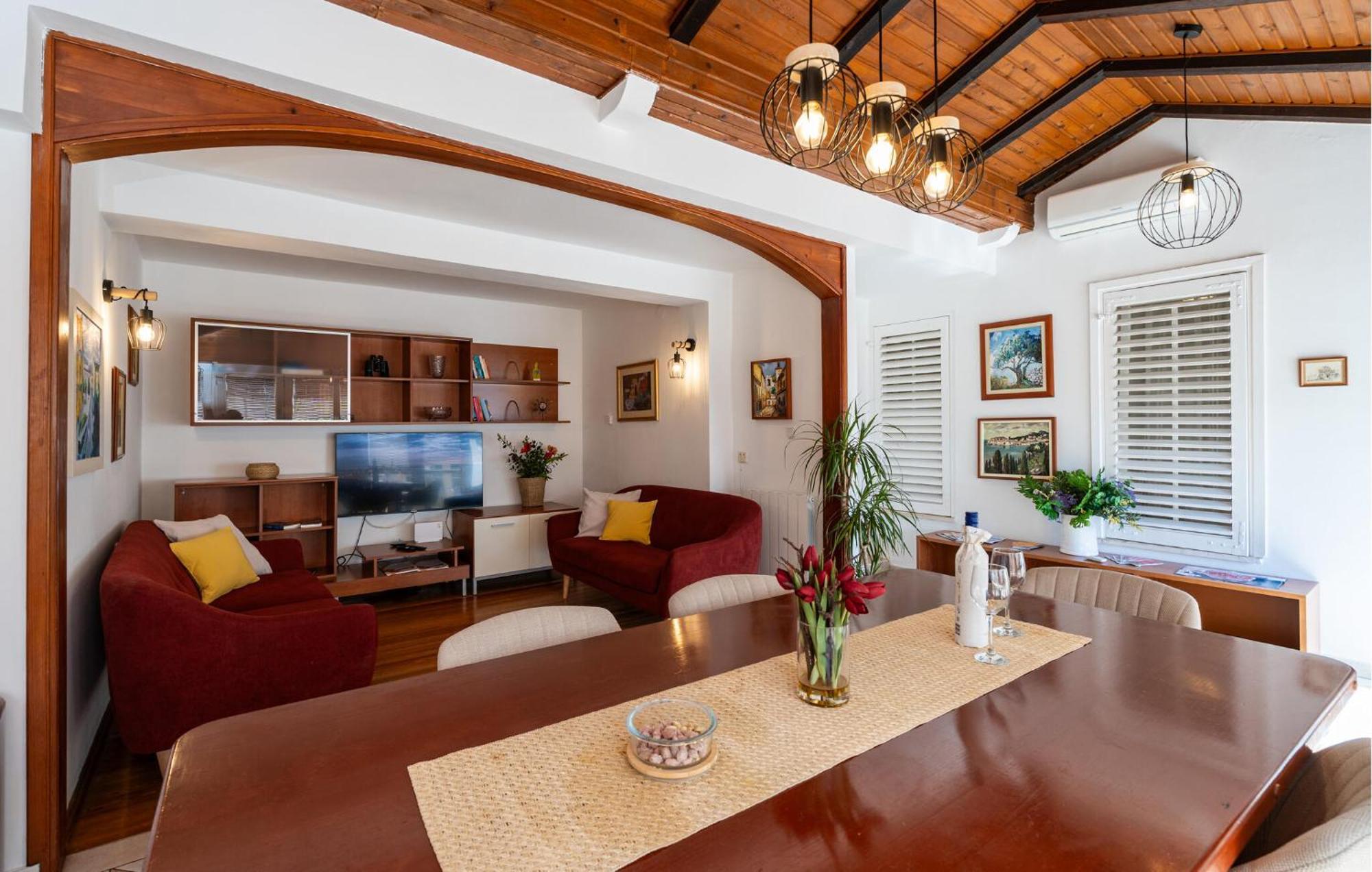 Cozy Apartment In Dubrovnik With House Sea View ภายนอก รูปภาพ